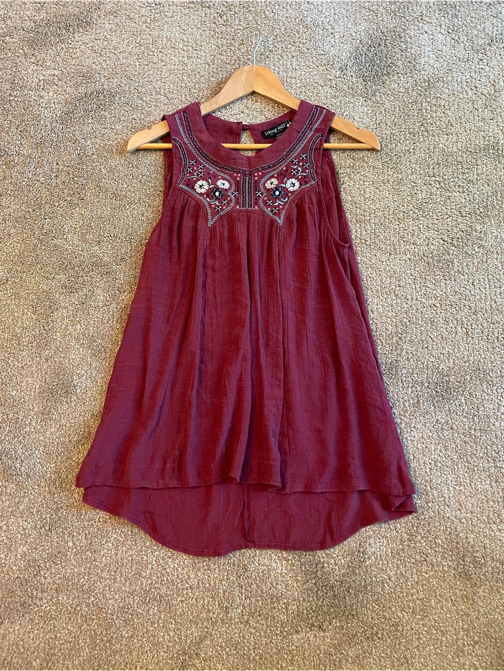 Living Doll  Burgundy Embroidered Sleeveless Boho Tank Top Size M flowy